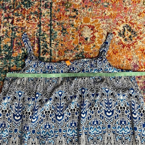 Gigi Parker Sleeveless Handkerchief Hem Maxi Dress - Picture 10 of 12